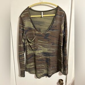 Zsupply camo top
